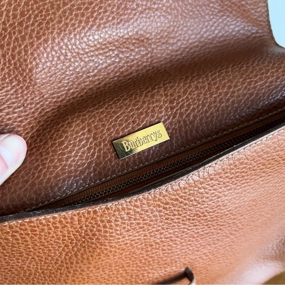 Burberry Vintage Leather Flap Crossbody Bag - Picture 6 of 13
